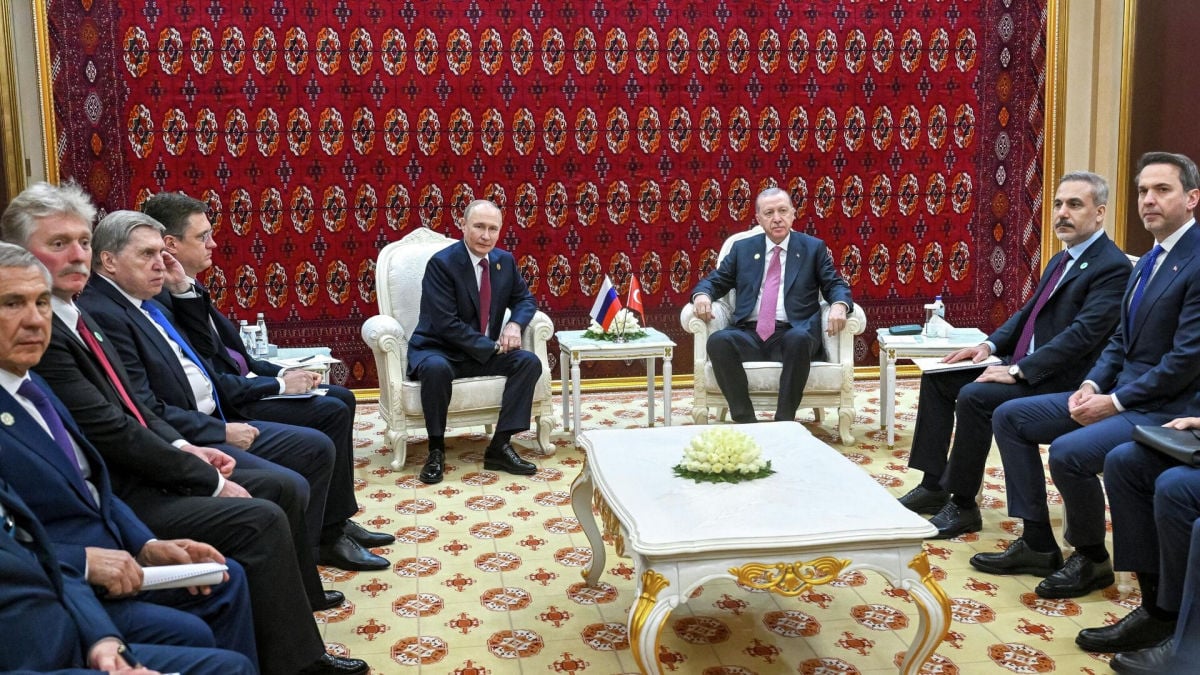 Путин показательно ответил на предложение Эрдогана по Украине, атаковав турецкий корабль в Одессе