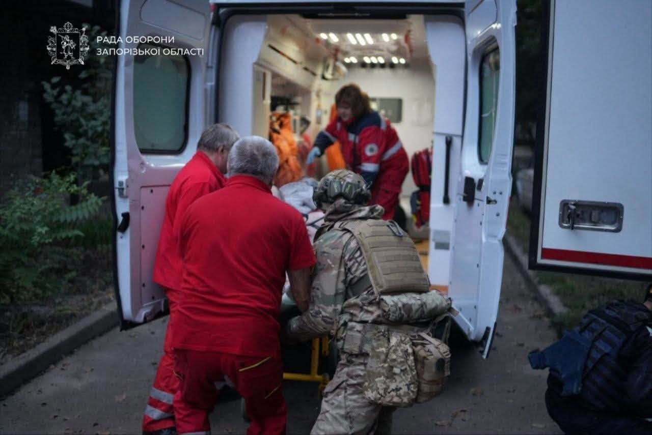Армия РФ сбросила авиабомбы на Запорожье: много погибших и пропавших без вести
