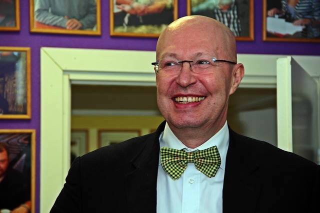 Валерий Соловей:  Украине нужно действовать по примеру Западной Германии и на время отказаться от возвращения Донбасса военным путем  