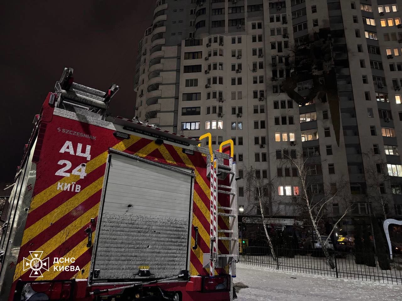 "Нельзя терять ни дня", – реакция Зеленского на удар РФ "Орешником" и повреждение Посольства Катара