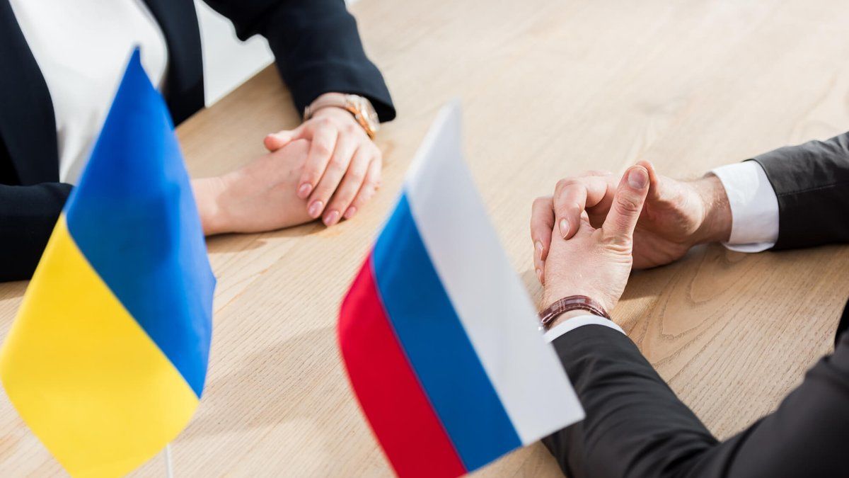 ​Социологи опубликовали результаты опроса об отношении украинцев к России