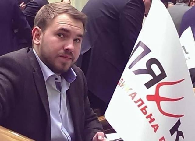  На авто с “айдаровцем” Лыхолита напали после его выхода из суда