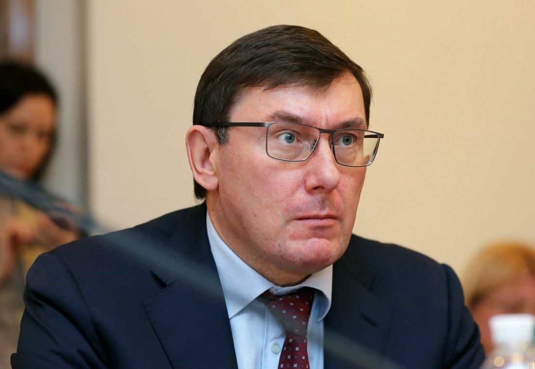 Зеленский принял решение о судьбе Луценко: стало известно, как поступит президент