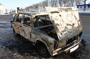 Мэрия: целый день в Донецке идут бои, снарядами уничтожены автомобили дончан