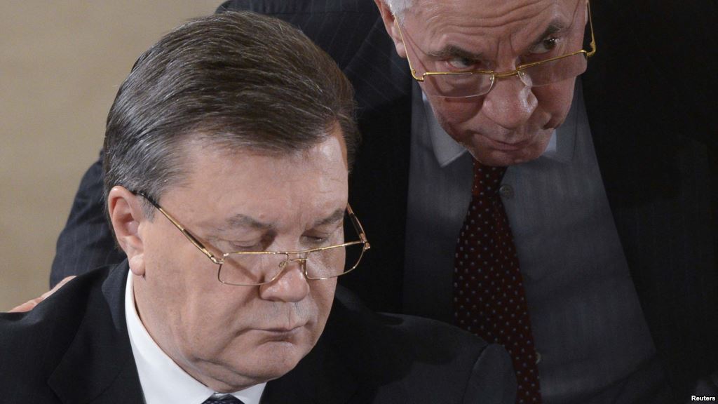 У Порошенко заявили, что ЕС снимает санкции с Азарова, Клюева, Якименко и Януковича-младшего