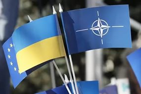 НАТО утвердил резолюцию "Солидарности с Украиной": осуждена аннексия Крыма и агрессия РФ на Донбассе