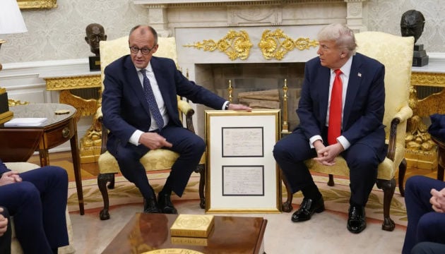 Выход США из НАТО: Трамп ответил на прямой вопрос Мерца