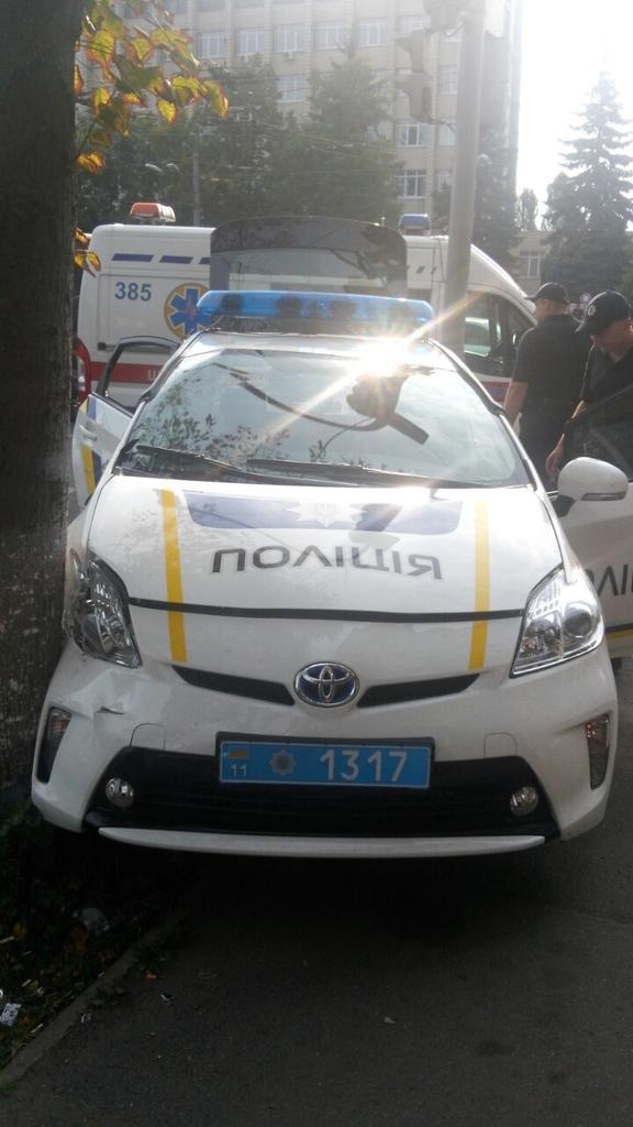 В Киеве патрульный автомобиль попал в ДТП