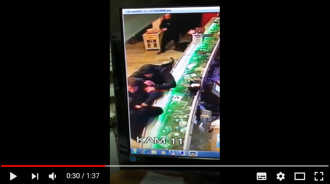 В Сети опубликовано видео жестокого убийства офицера путинской Росгвардии: стрельба началась прямо в ресторане - кадры 