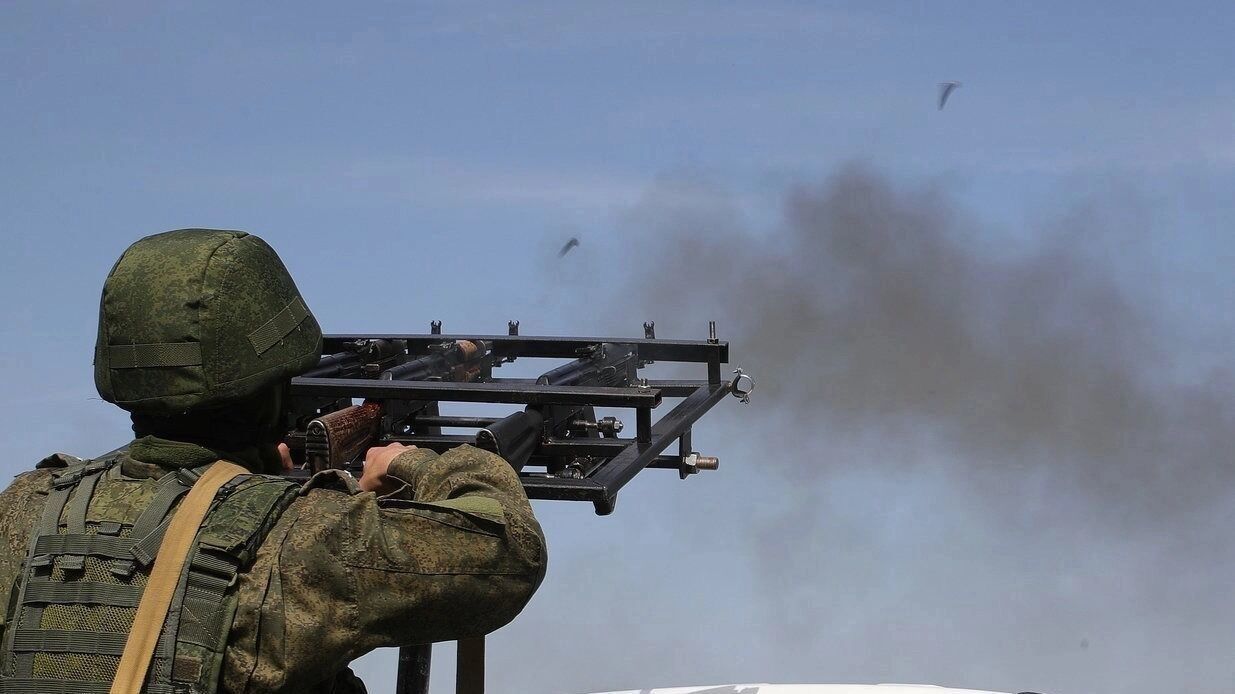 Ростов-на Дону атаковали БПЛА – вспыхнул сильный пожар на предприятии "Эмпилс"