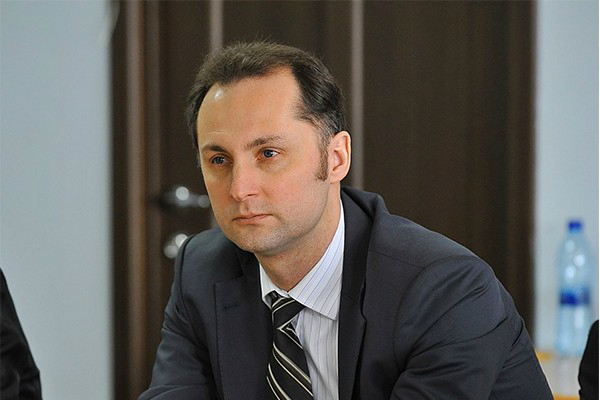 Теперь все стало на свои места: эксперт объяснил причину "теплых отношений" между сотрудниками Миссии ОБСЕ и боевиками террористических организаций на Донбассе