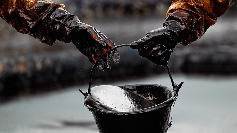 Цены на нефть меняются скачкообразно, Россия теряет сверхприбыли – инфографика 