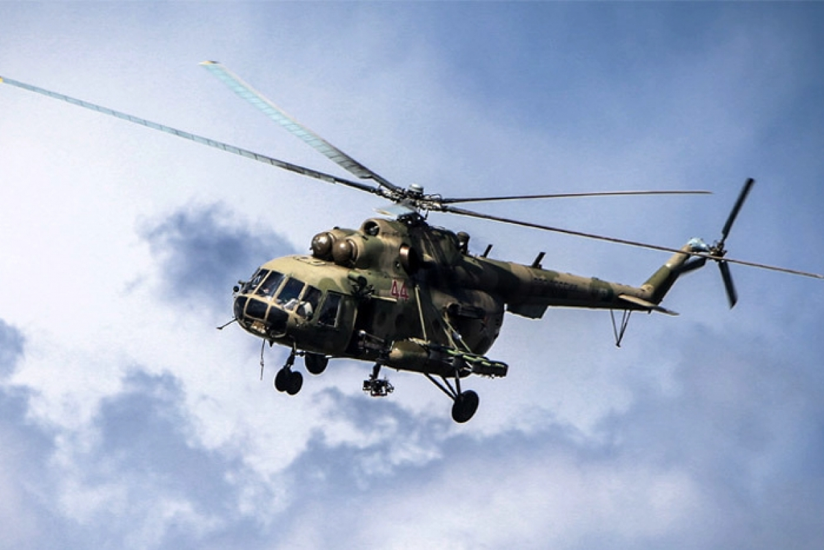 "Сделал 10 оборотов и рухнул", - в РФ при "жесткой посадке" военного Ми-8 погибли офицеры