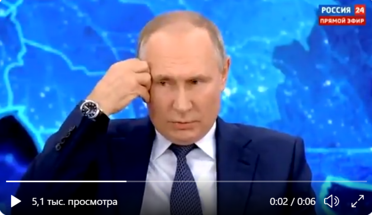 Путин в прямом эфире поднес руку к голове и отметился странным поступком – соцсети в недоумении