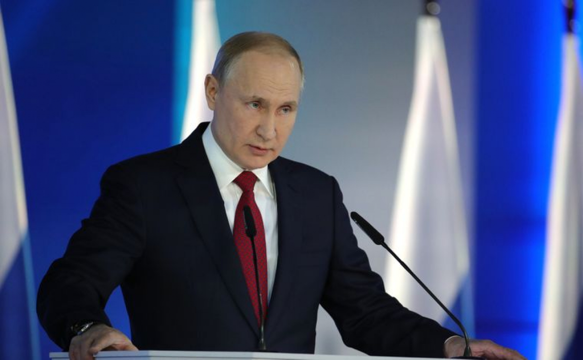 Путин в поздравлении ко Дню оружейника проговорился про "краденую" ракету