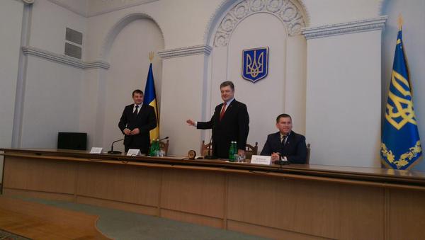 Порошенко в Чернигове представил нового губернатора