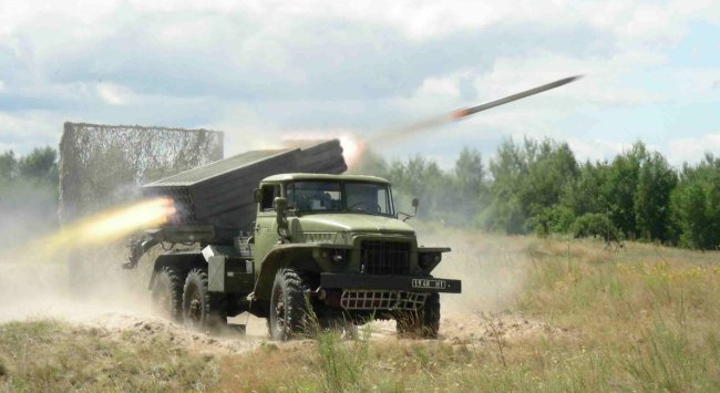 СМИ: В 10 км от Донецка Нацгвардия разместила четыре установки «Град»