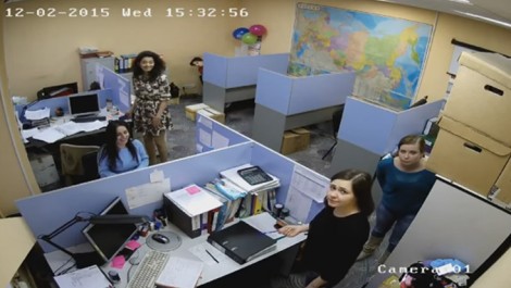 Сотрудники одной из корпораций в шоке: в офисе неожиданно зазвучал гимн Украины и пожелание от ФСБ