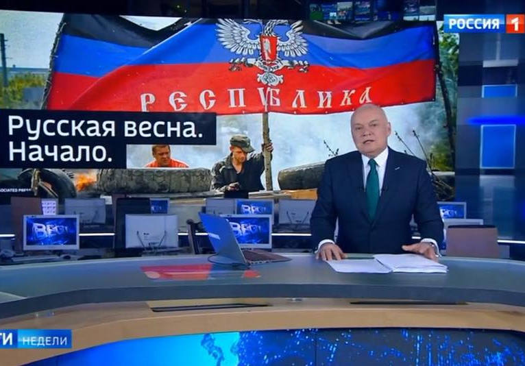 “История переписывается прямо на глазах”, - Казанский об исчезновении Стрелкова и Бородая из творения российской пропаганды о Донбассе