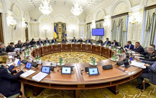Восстановление суверенитета на Донбассе: сегодня СНБО на заседании при участии Порошенко рассмотрит законопроект о реинтеграции ОРДЛО