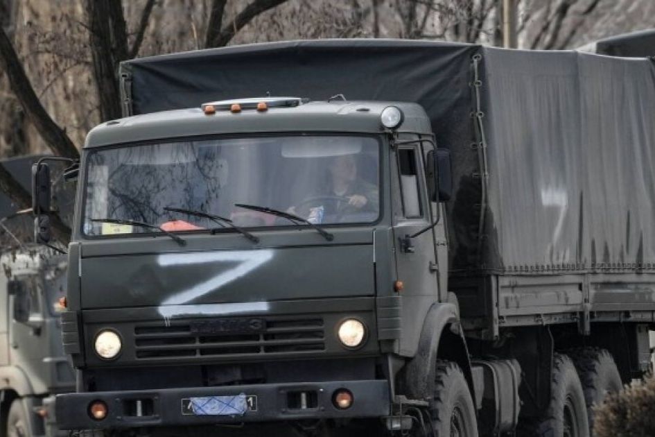 ​"Это была последняя "живая" машина в бате, последняя!" - оккупанты РФ загрустили после прилета FPV