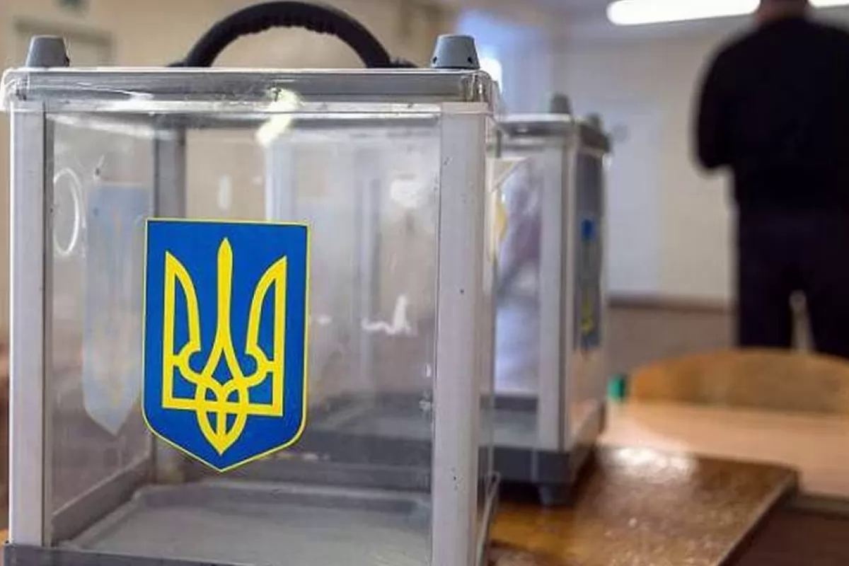 ​Выборы-2019: по всей Украине открылись избирательные участки, украинцы выбирают новую Раду