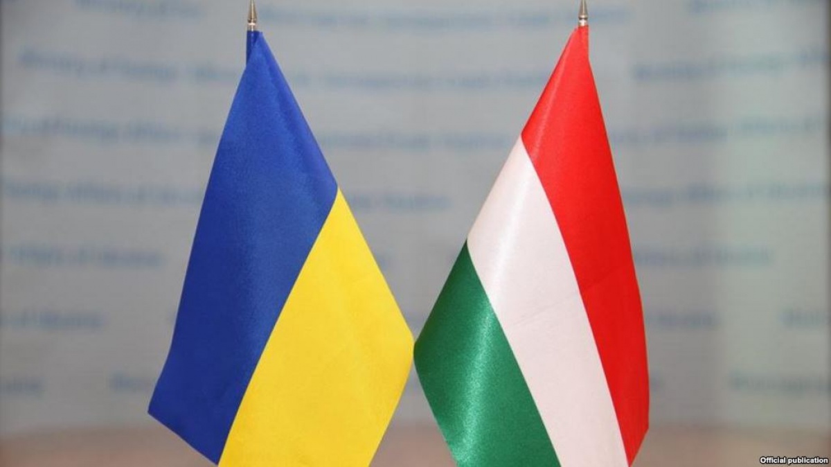 Ни для кого не новость: о чем сообщили в Закарпатском ОГА насчет выдачи венгерских паспортов украинцам