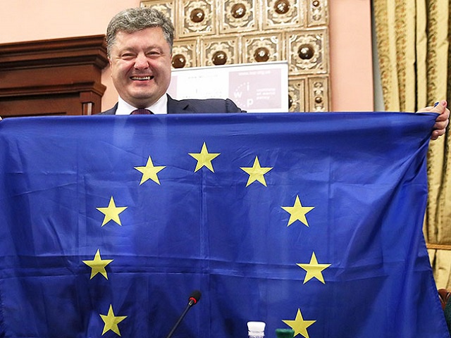 Порошенко рассказал, что в первую очередь нужно Украине для евроинтеграции