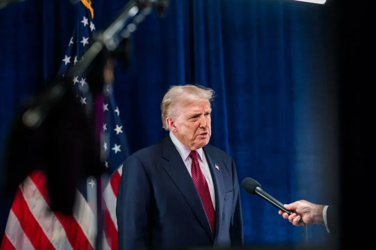 ​Трамп заявил, что Зеленский мешает мирной сделке с Путиным