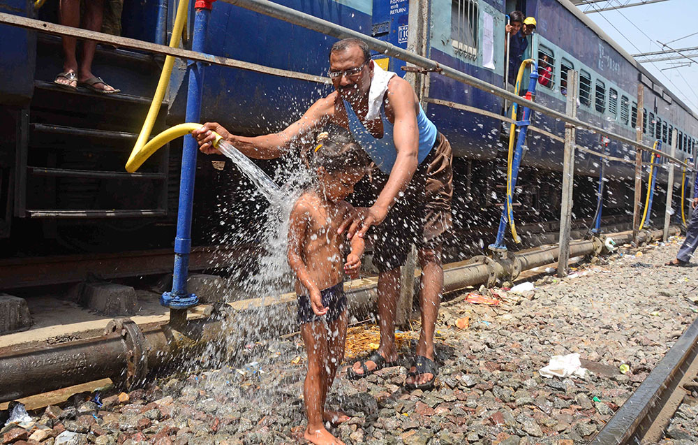 В Индии из-за жары погибли уже больше тысячи человек