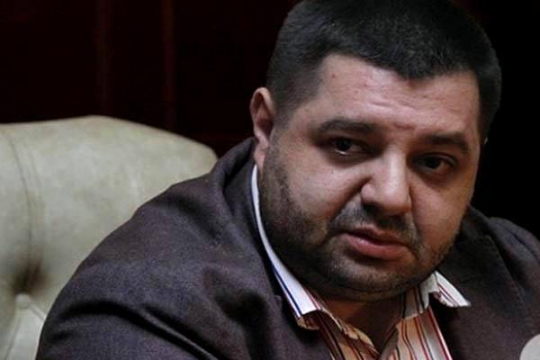 В Киеве из-под Кабмина угнали автомобиль нардепа от БПП Грановского: стали известны подробности