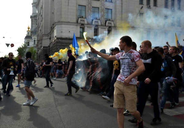 СМИ: перед матчем Беларусь - Украина российские и украинские ультрас устроят грандиозную драку