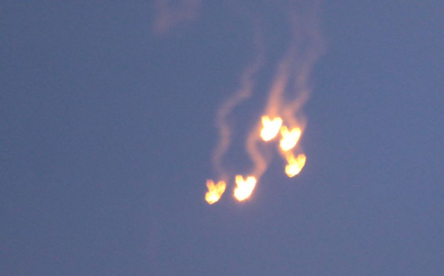 НЛО над Одесской областью: очевидцы зафиксировали в небе странное явление, которое повергло всех в шок, - кадры