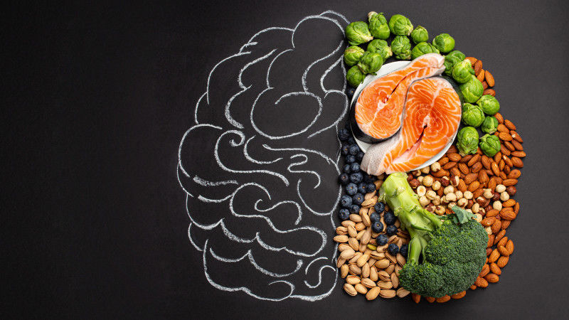 Самые полезные продукты для мозга: добавьте их в свой рацион
