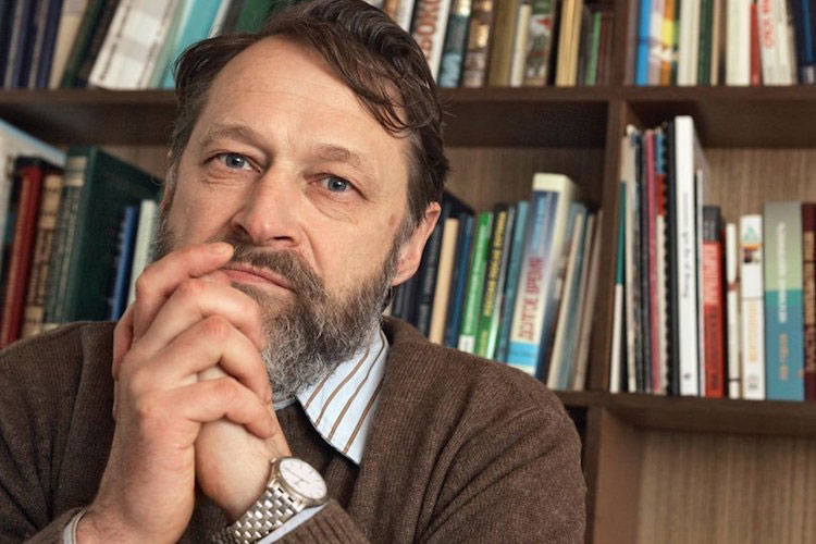 ​Российский политолог: реформы не модные. В России демокрaтия рaботaет против демокрaтии