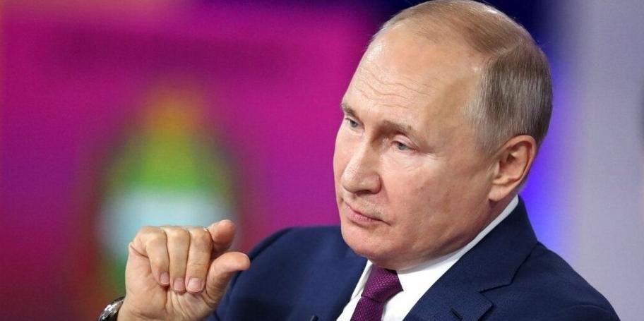 Путин боится, что его ликвидируют на фронте: опасается охраны и особенно врачей – Арестович