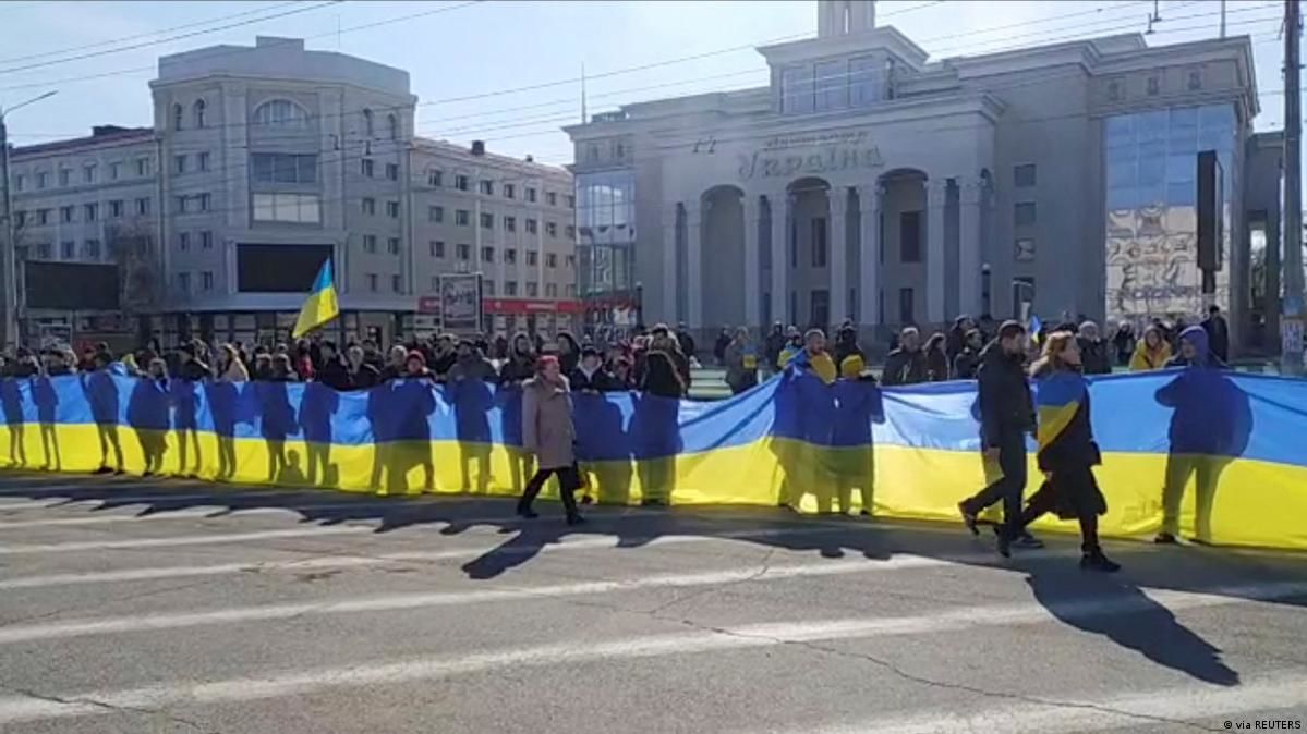 "Оккупанты сходят с ума. У них подгорает", - жителей Херсона предупредили о новой опасности