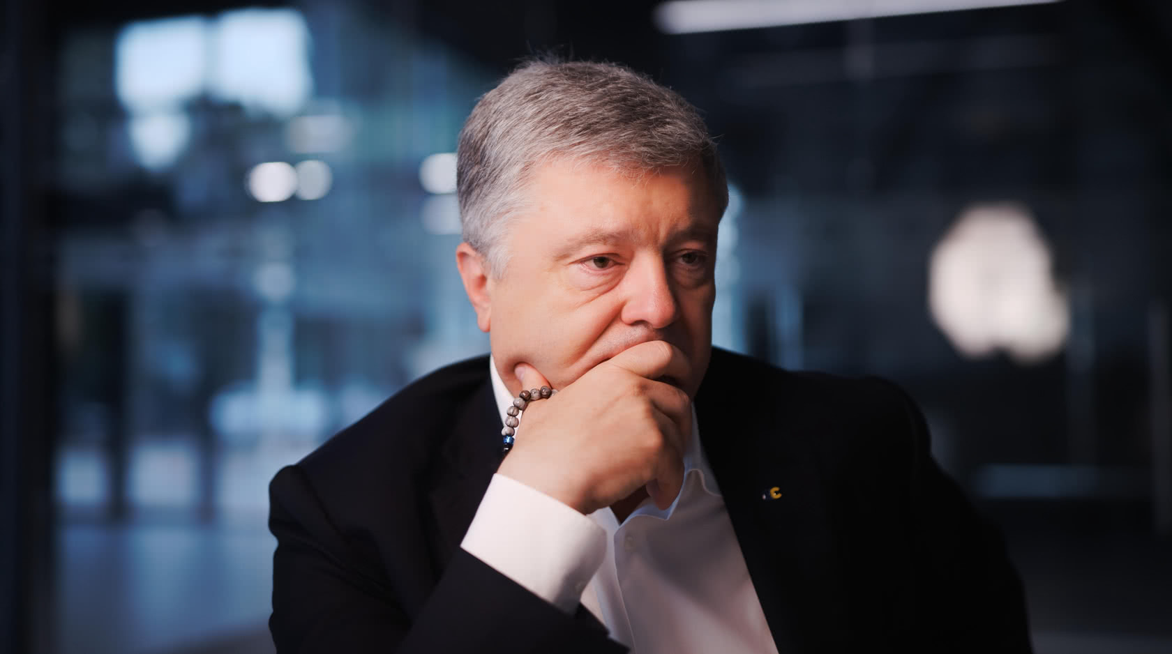 "Это было блестяще", - Порошенко внезапно похвалил Зеленского, такого соцсети услышать не ожидали