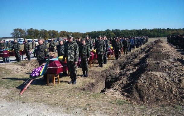 В Запорожской области  похоронили 54 неопознанных солдата