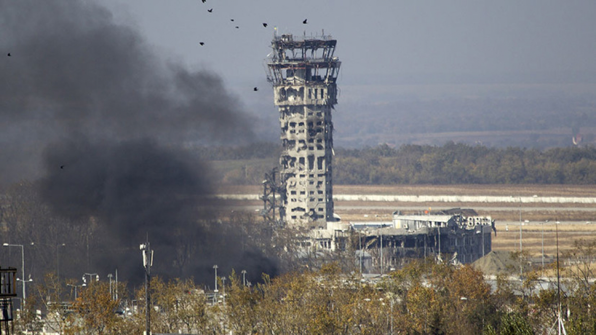 Разрывы артиллерии в Донецке: соцсети сообщают о войне в аэропорту