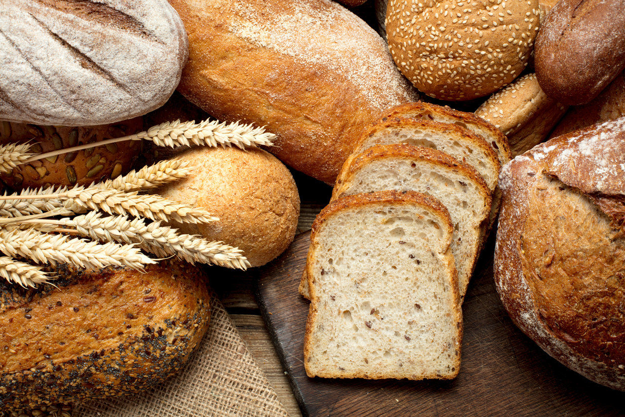 Кабмин будет регулировать цены на хлеб и масло: названы сроки