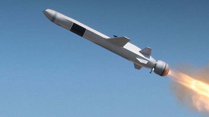 Российские войска обстреляли Крым: крылатая ракета "Калибр" внезапно приземлилась на полуострове
