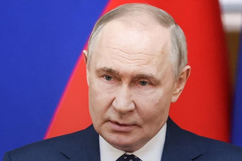 ​Путин вышел к прессе после 2-часового разговора с Трампом и заговорил о "компромиссах"