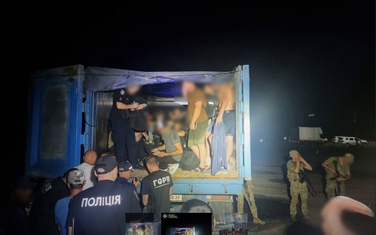 Полный зерновоз уклонистов: пограничники зафиксировали новый рекорд на Одесчине