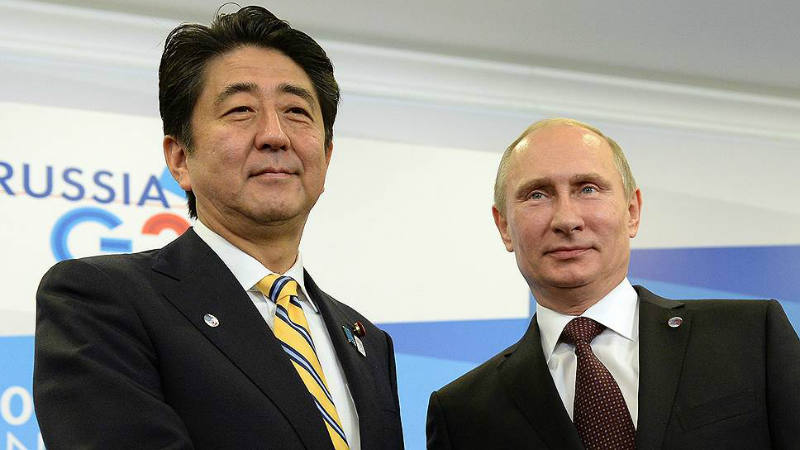 Вопрос статус-кво: Абэ заявил, что Токио не обсуждает Крым с Москвой 