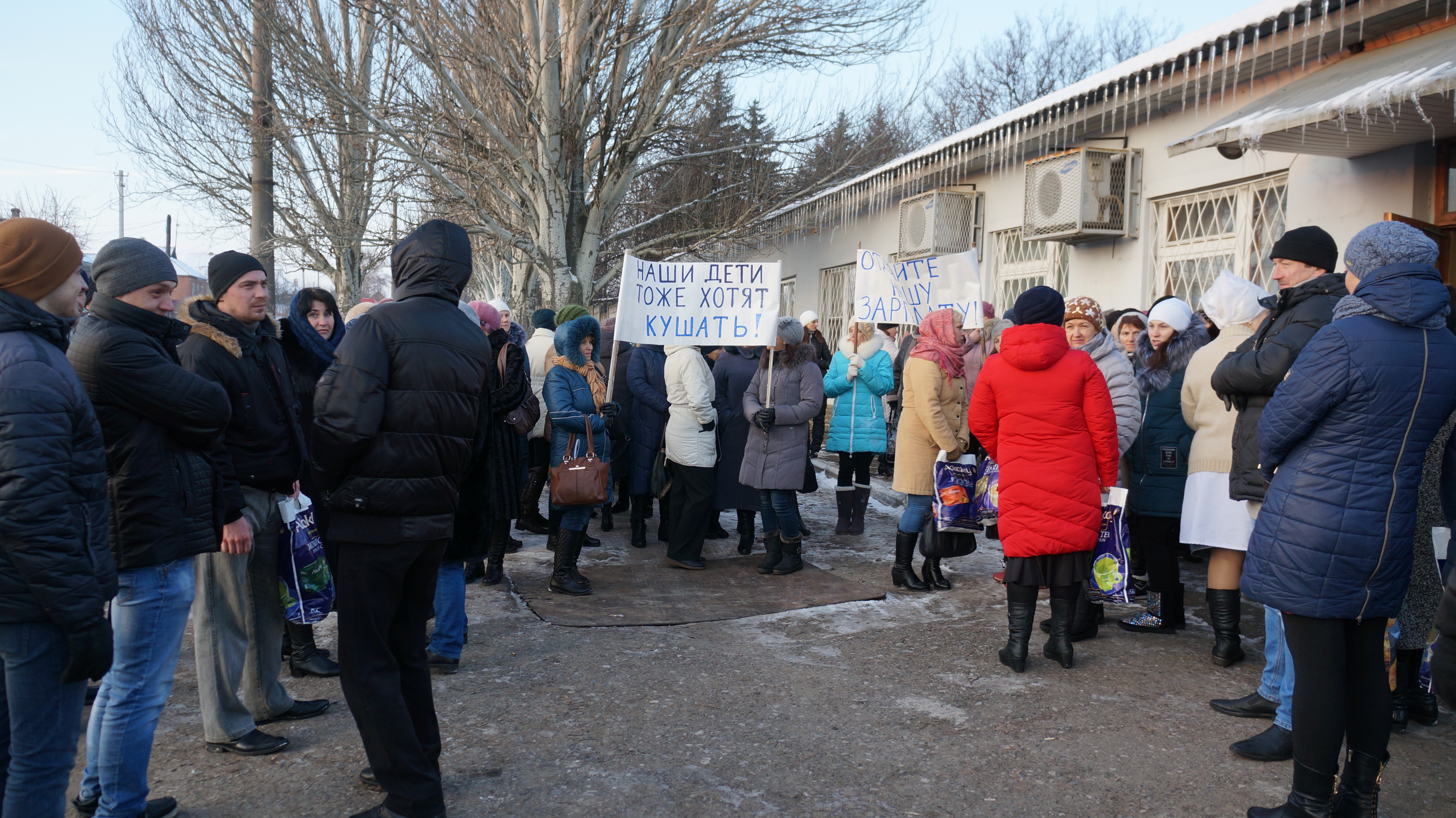 В "ЛНР" катастрофа с выплатой зарплат и остановкой заводов: Тымчук рассказал о плачевной ситуации на "отжатых" у Украины предприятиях Донбасса