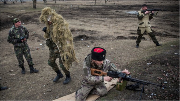 Готовятся к бою: под Горловкой боевики "ДНР" укрепляют позиции и свозят медиков - штаб АТО