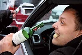 Удар по пьяному вождению: Порошенко подписал закон, согласно которому водители-рецидивисты могут потерять права на 10 лет
