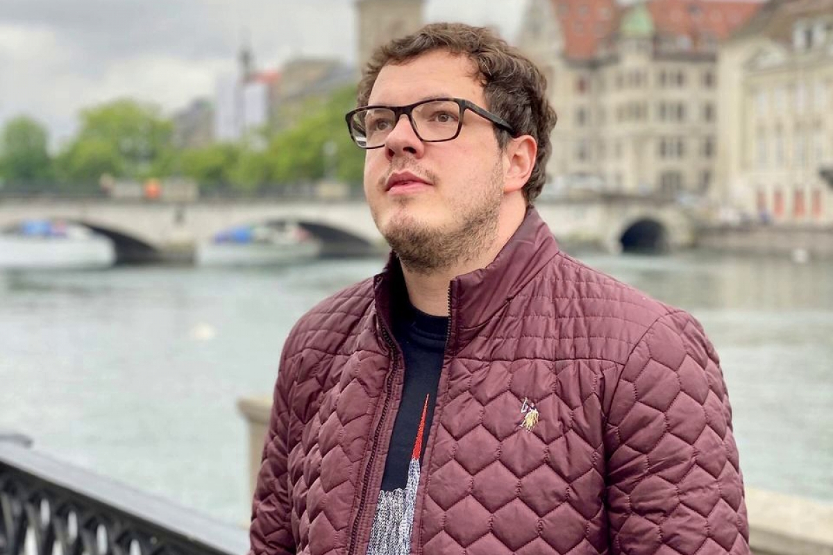 Во Львове избили фигуранта базы "Миротворец" Шпира через пару часов после оскорбления ветеранов АТО