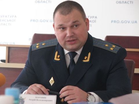 ГПУ задержала заместителя прокурора Ровенской области: его подозревают в организации незаконной добычи янтаря